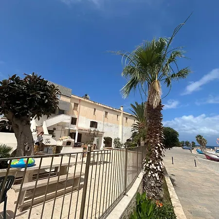 Πανσιόν Terrazze Cofano 3*